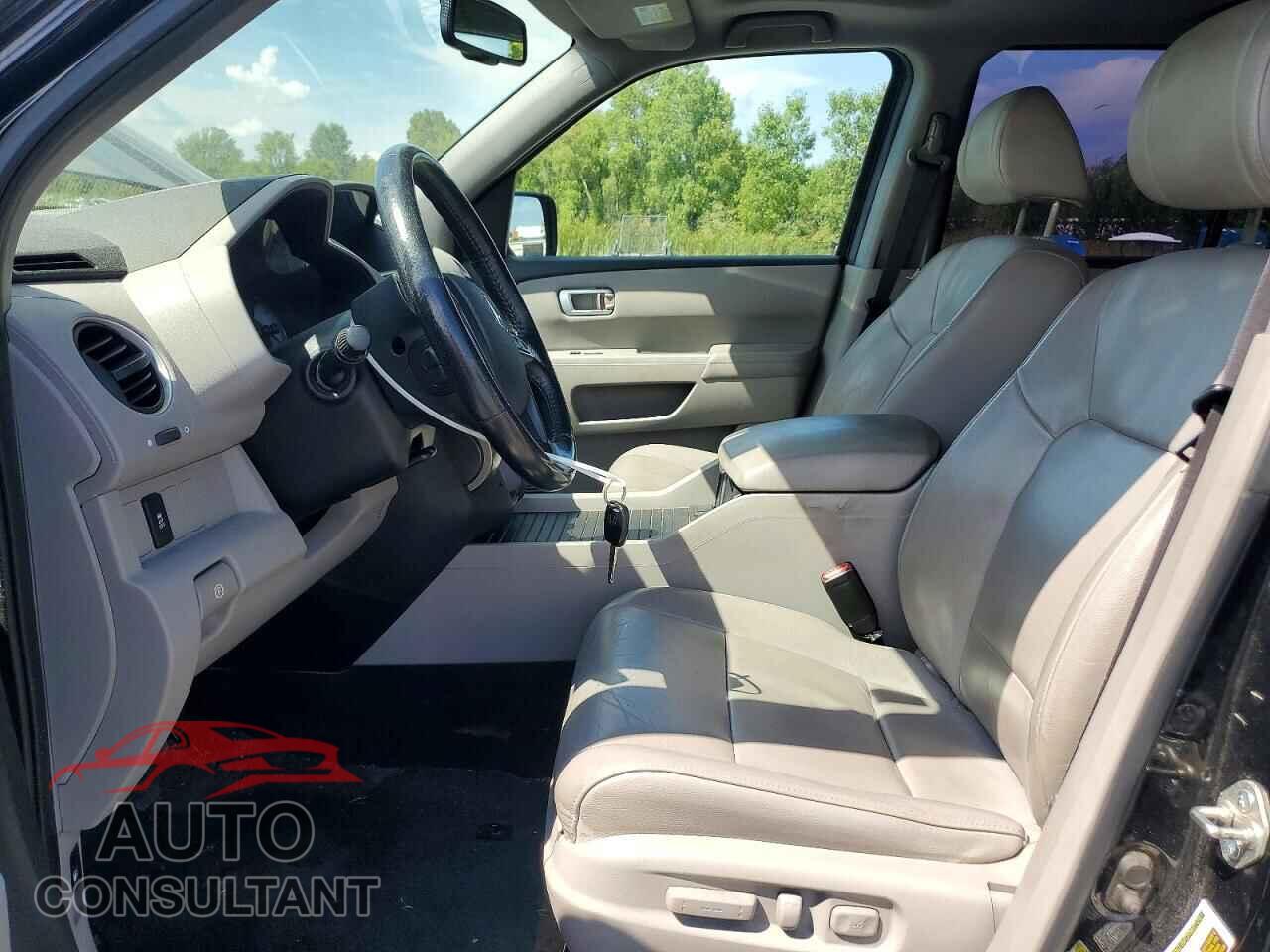 HONDA PILOT 2014 - 5FNYF4H53EB054152