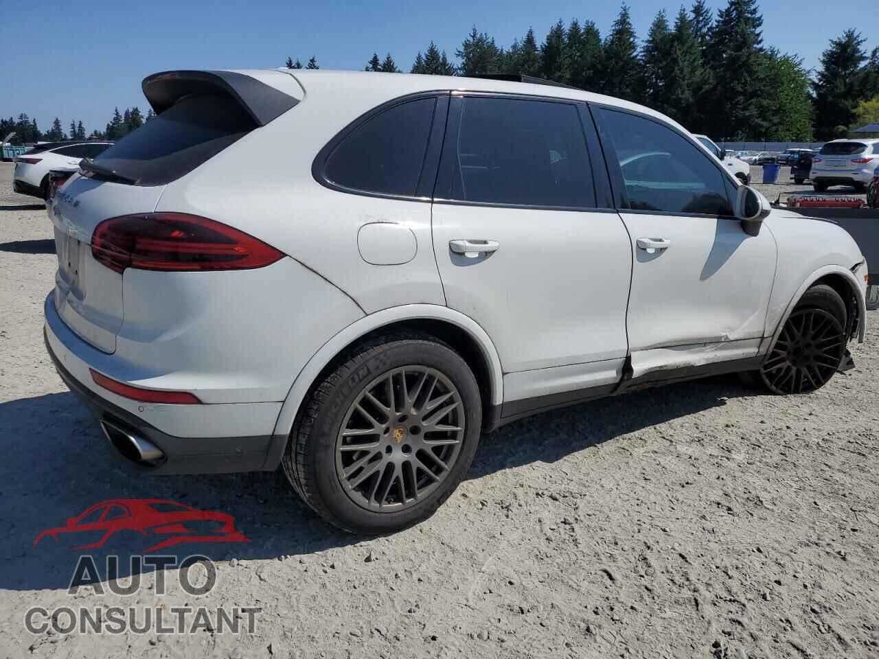PORSCHE CAYENNE 2017 - WP1AA2A28HKA89859
