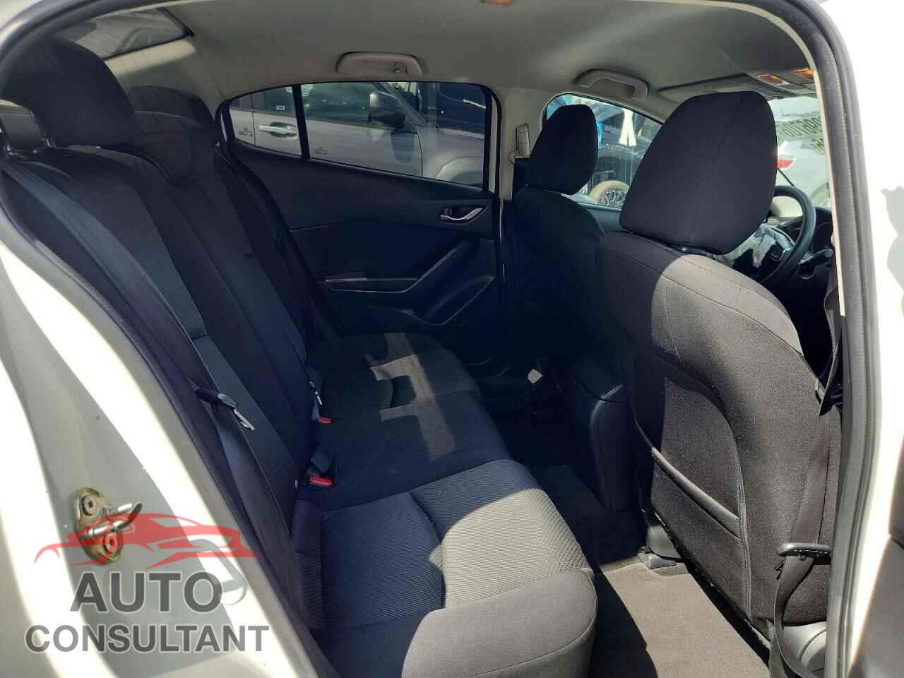 MAZDA 3 2017 - 3MZBN1U73HM156417