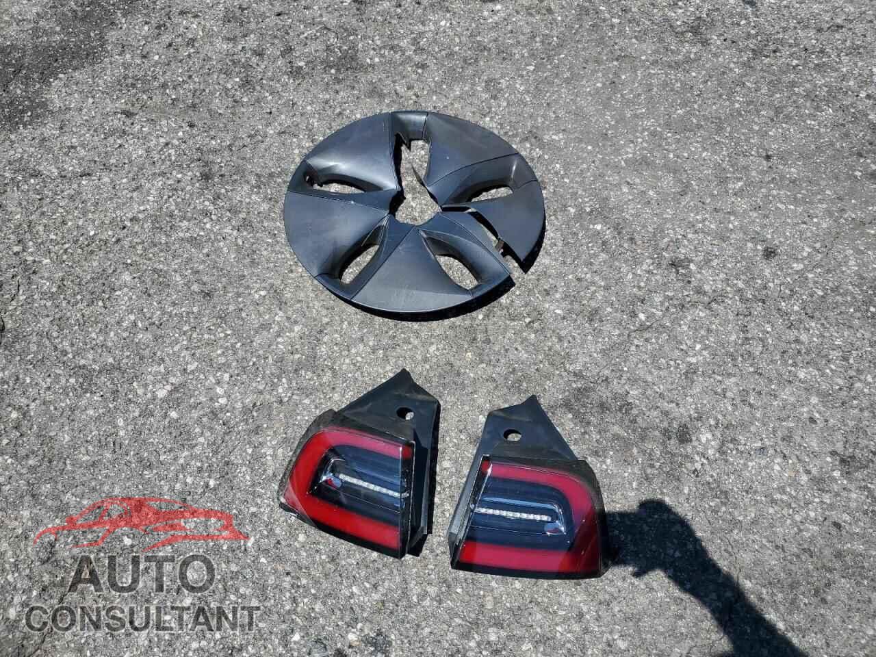 TESLA MODEL 3 2023 - 5YJ3E1EA2PF506446