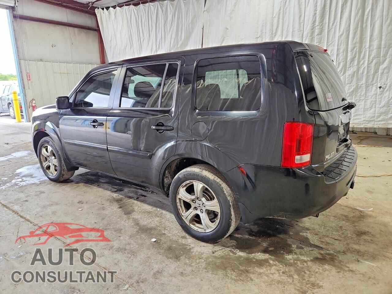 HONDA PILOT 2013 - 5FNYF4H42DB031984