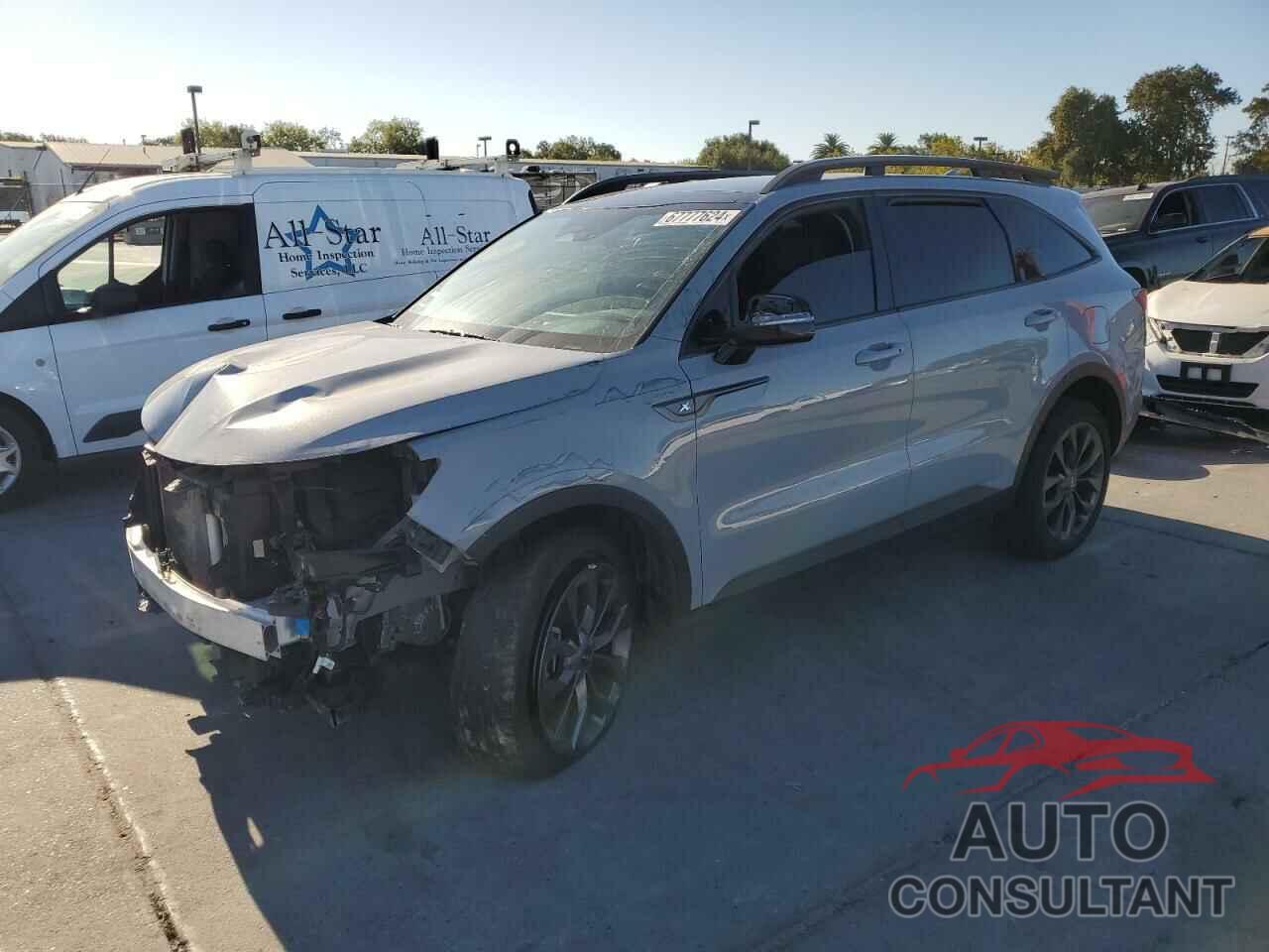 KIA SORENTO 2023 - 5XYRHDLF7PG203768
