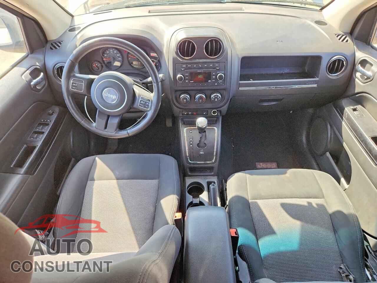 JEEP COMPASS 2011 - 1J4NF1FB5BD283388