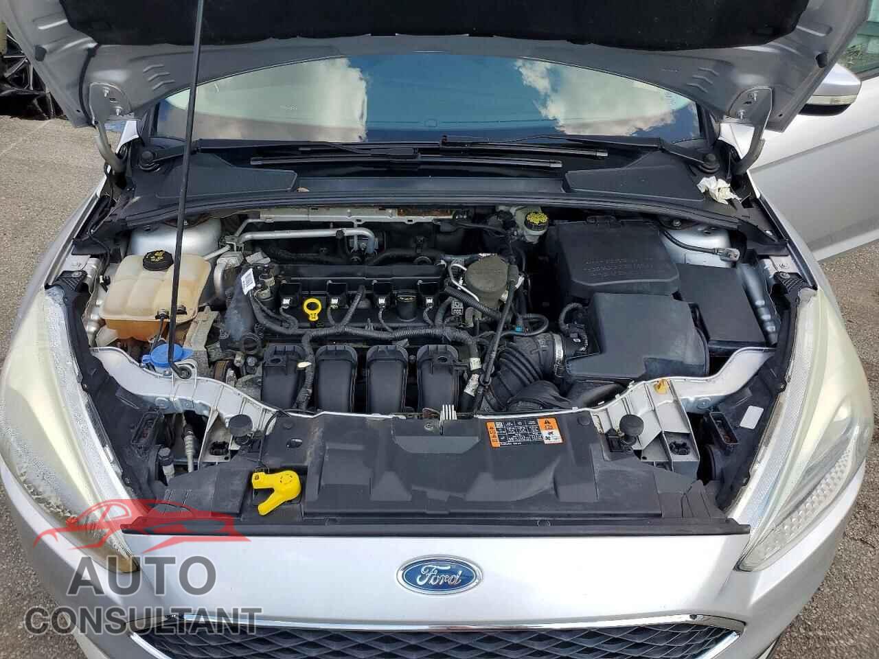 FORD FOCUS 2015 - 1FADP3F23FL280498