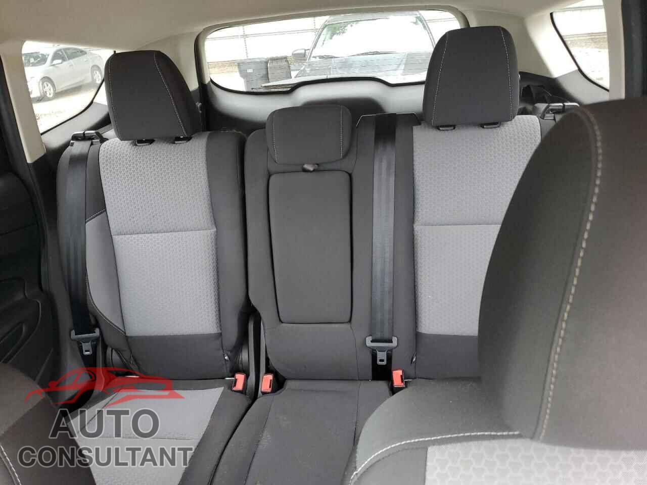 FORD ESCAPE 2017 - 1FMCU0G99HUD44920