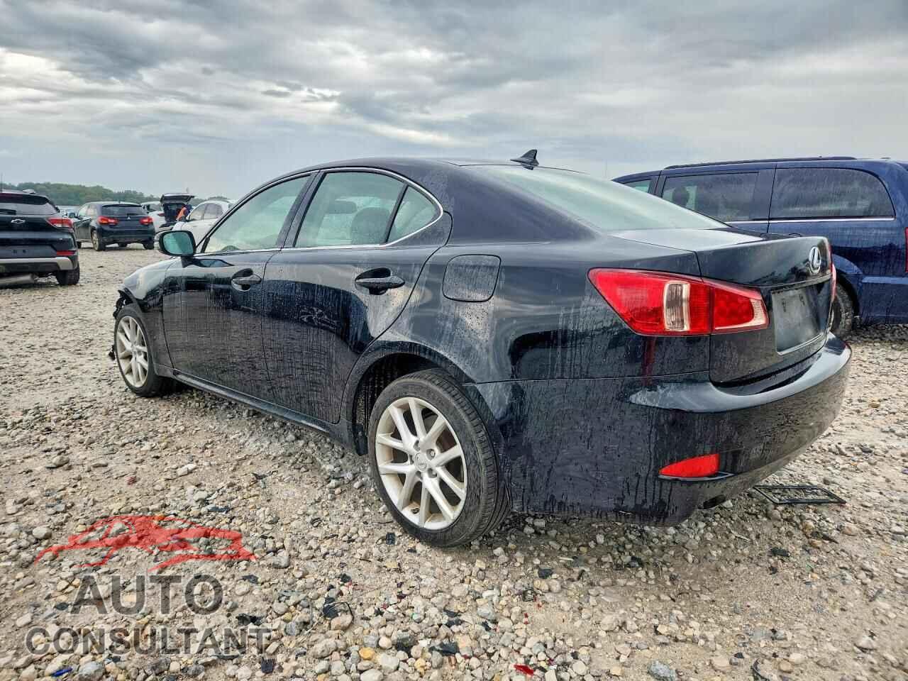 LEXUS IS 2012 - JTHCF5C20C5060307