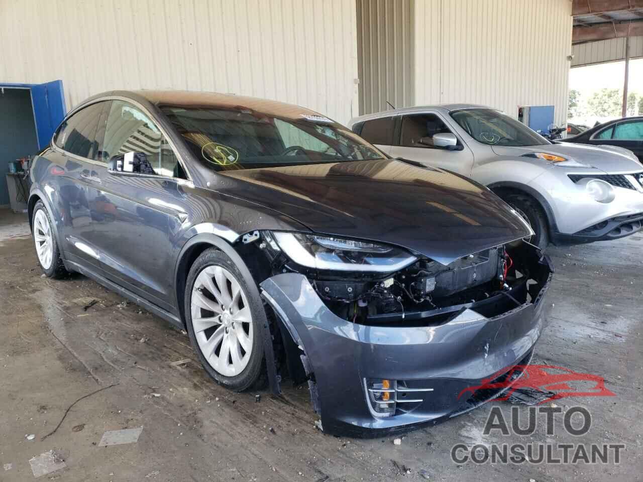 TESLA MODEL X 2018 - 5YJXCDE20JF114137