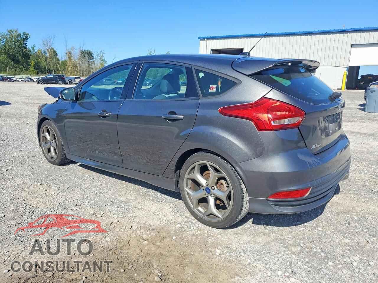 FORD FOCUS 2017 - 1FADP3L92HL260246
