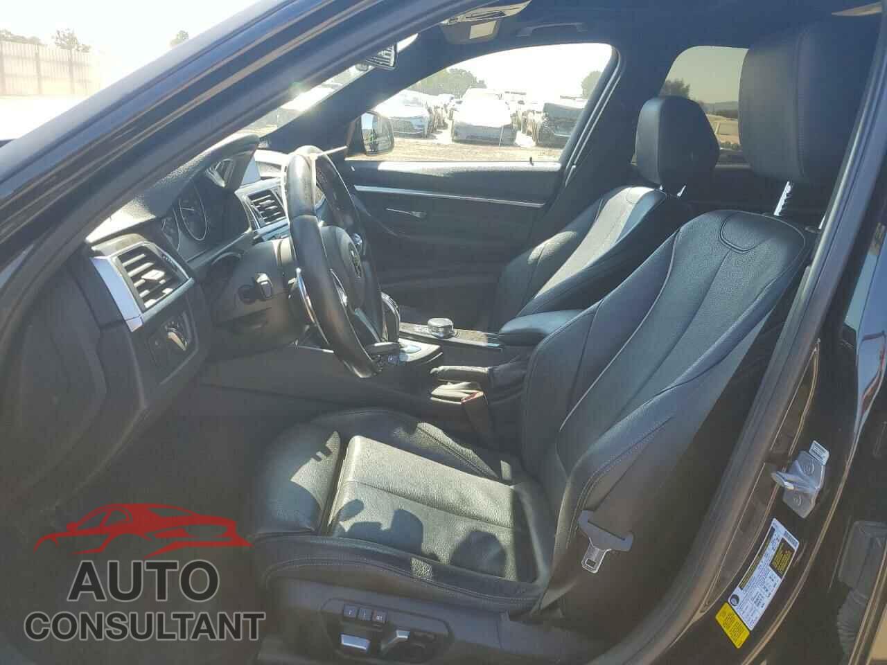 BMW 3 SERIES 2017 - WBA8B3C36HK777641