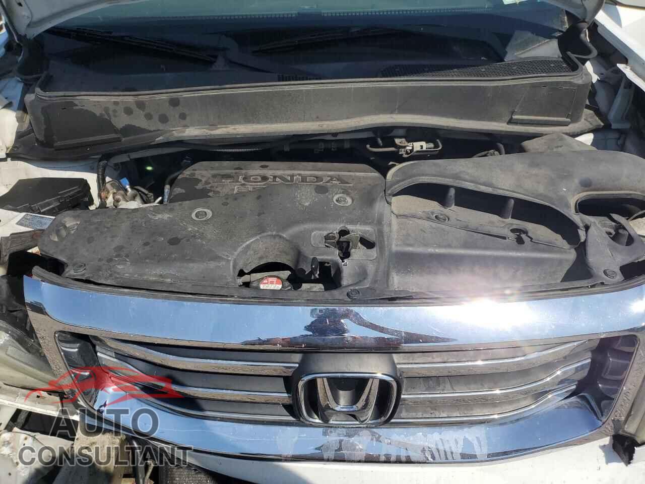 HONDA PILOT 2013 - 5FNYF4H45DB049928