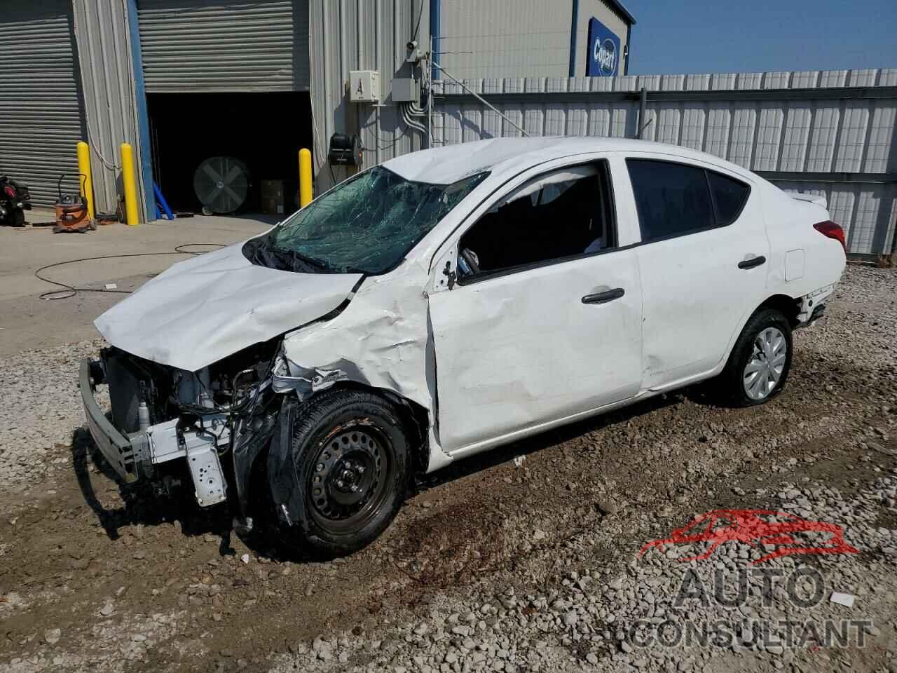 NISSAN VERSA 2018 - 3N1CN7AP5JL837529