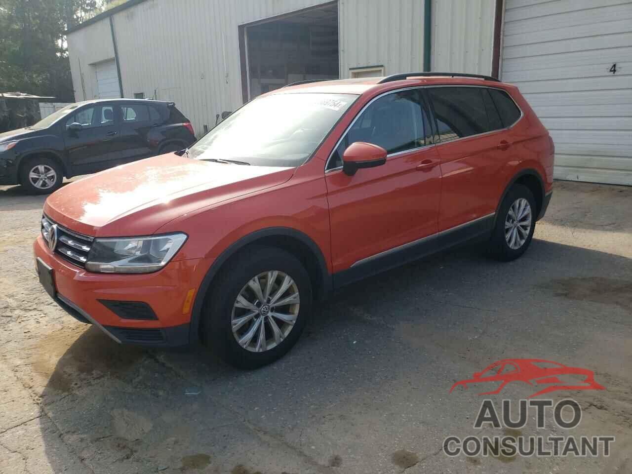 VOLKSWAGEN TIGUAN 2018 - 3VV2B7AXXJM166047