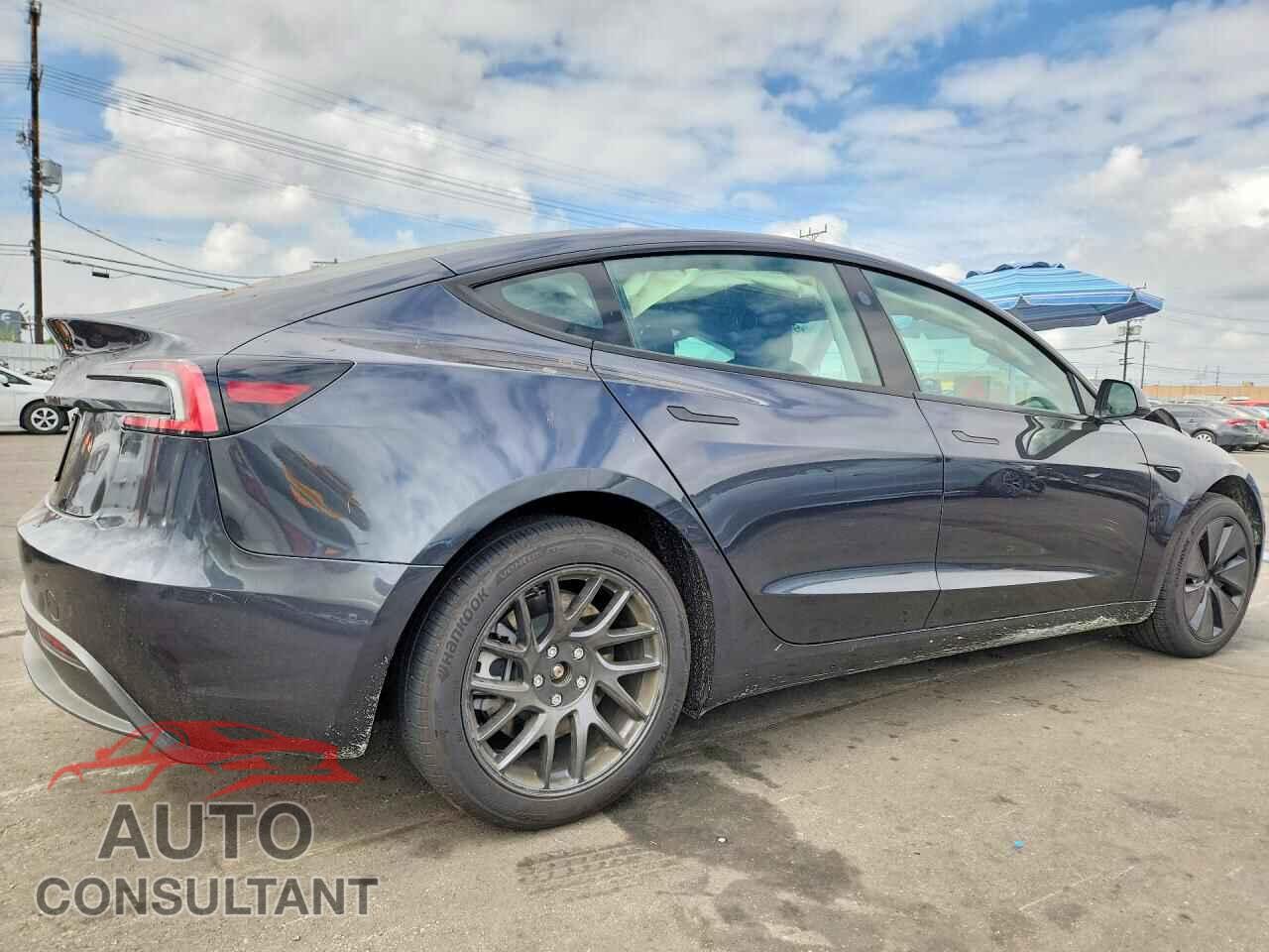 TESLA MODEL 3 2025 - 5YJ3E1EA1SF050349
