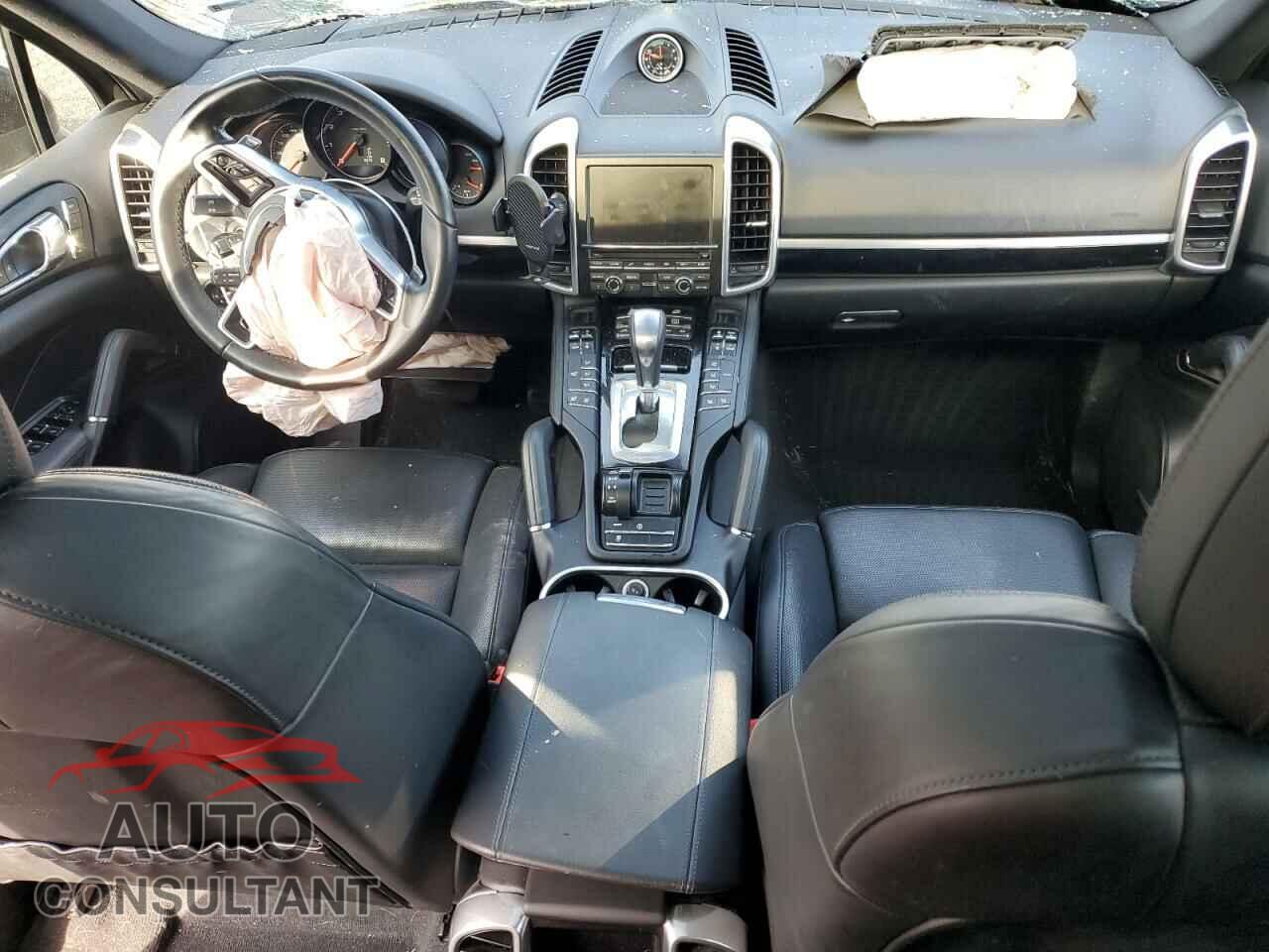 PORSCHE CAYENNE 2016 - WP1AA2A22GLA06015
