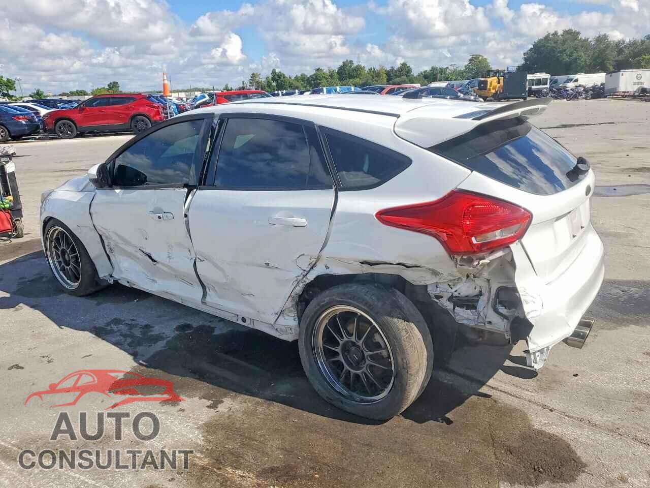 FORD FOCUS 2016 - 1FADP3L91GL309175