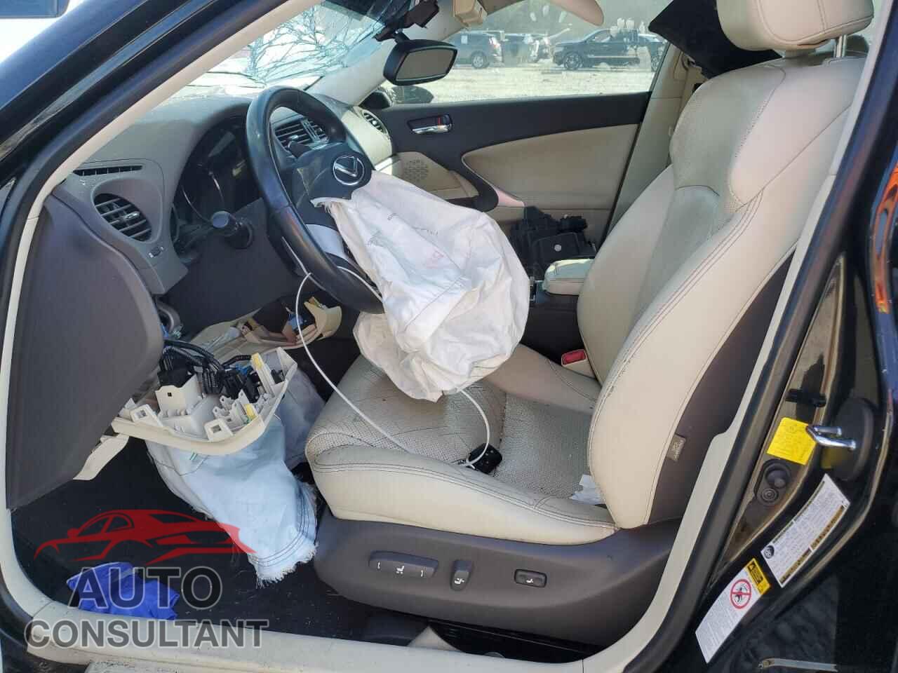 LEXUS IS 2012 - JTHBF5C29C5165679