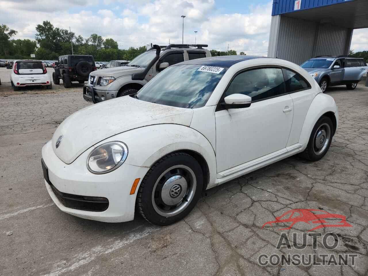 VOLKSWAGEN BEETLE 2013 - 3VWHX7AT6DM603406