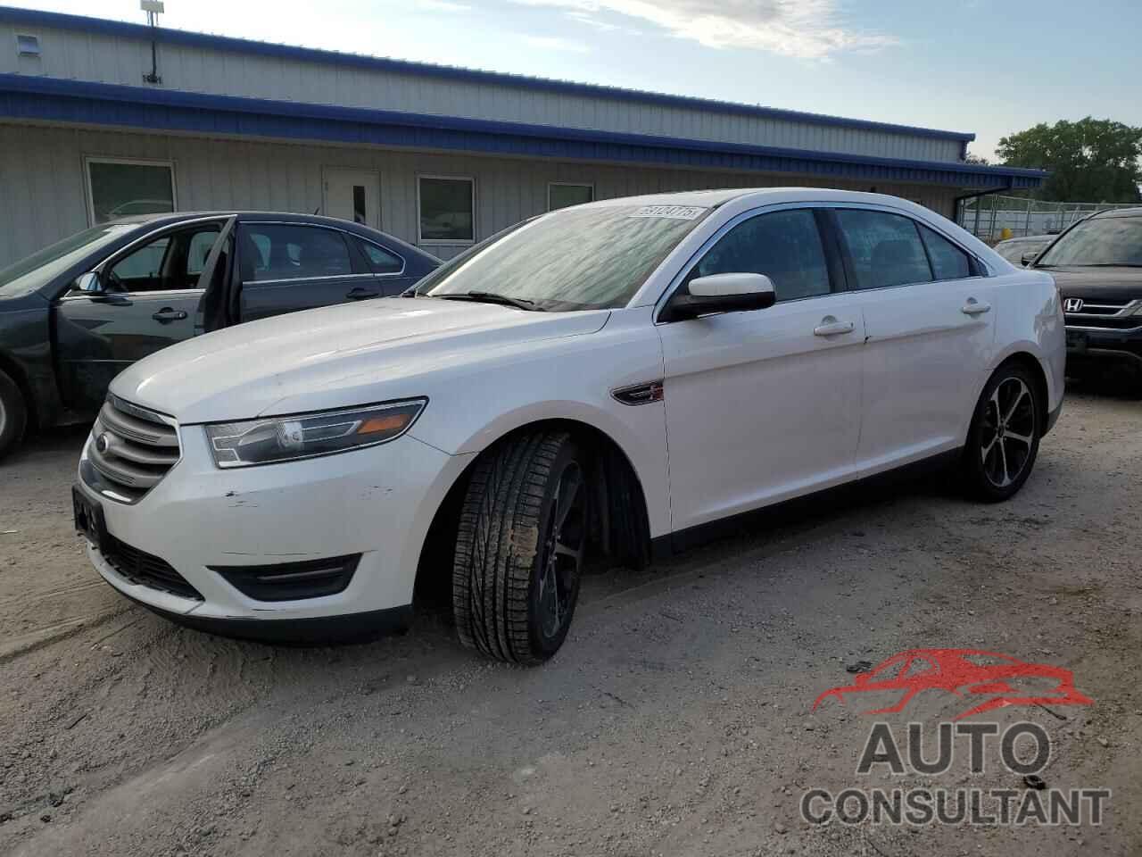FORD TAURUS 2015 - 1FAHP2E87FG166921