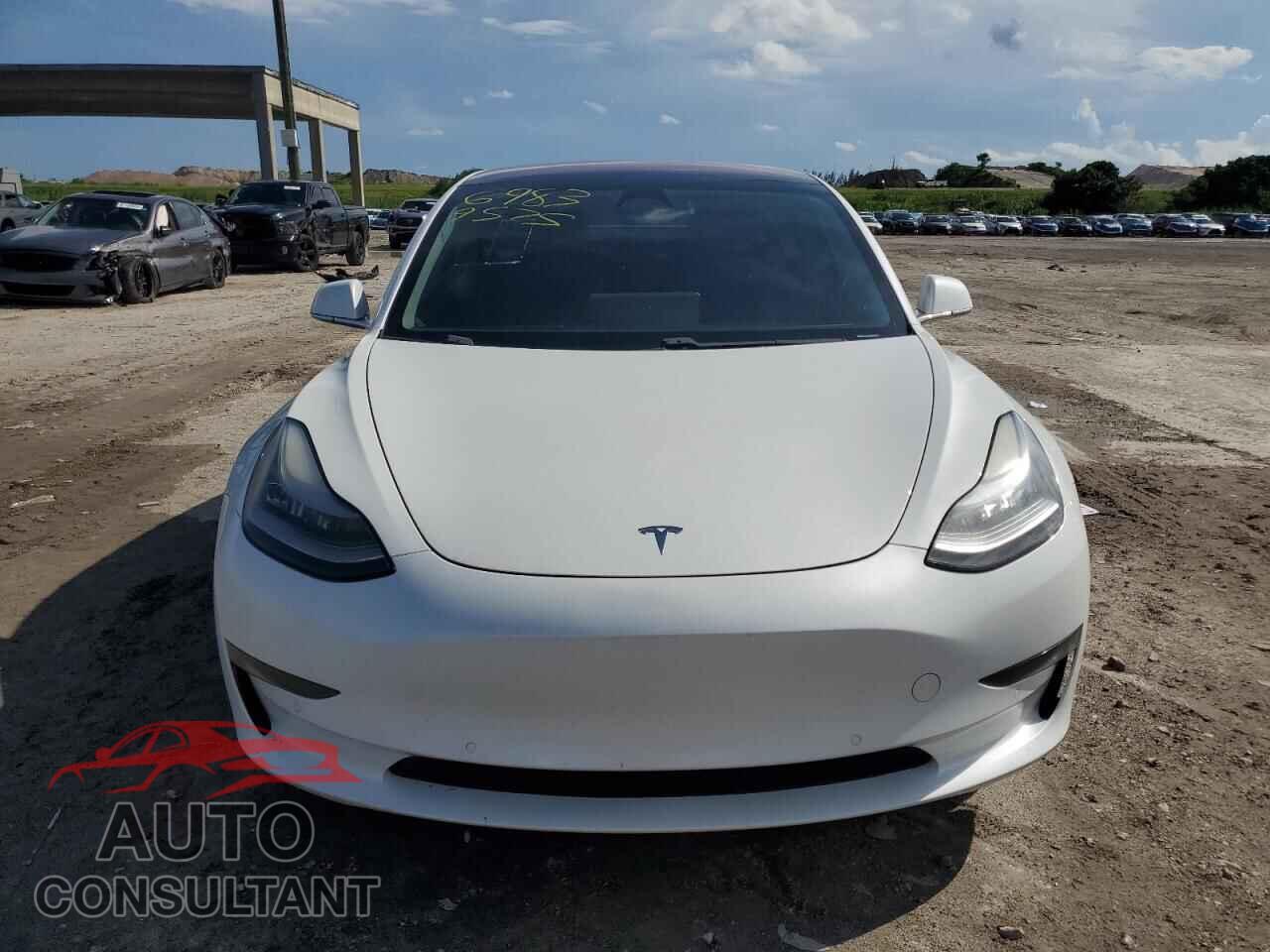 TESLA MODEL 3 2018 - 5YJ3E1EA8JF017251