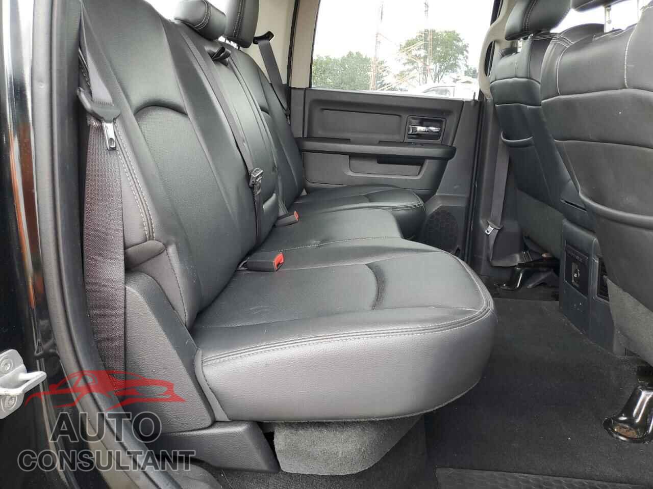 DODGE RAM 1500 2012 - 1C6RD7MT1CS321196