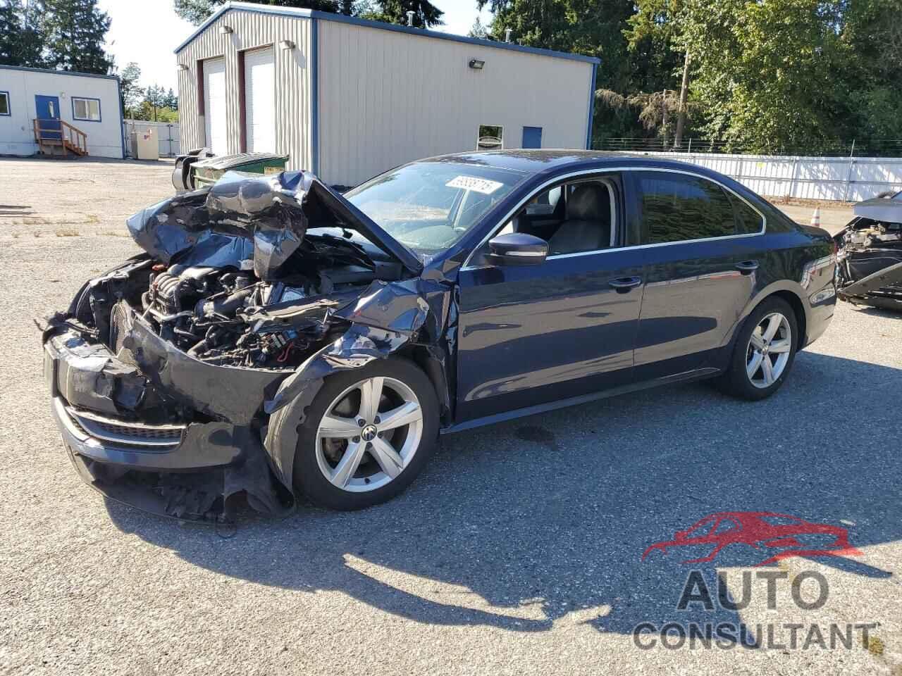 VOLKSWAGEN PASSAT 2013 - 1VWBP7A34DC051038