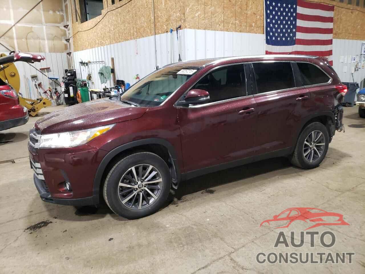 TOYOTA HIGHLANDER 2019 - 5TDJZRFH5KS945019