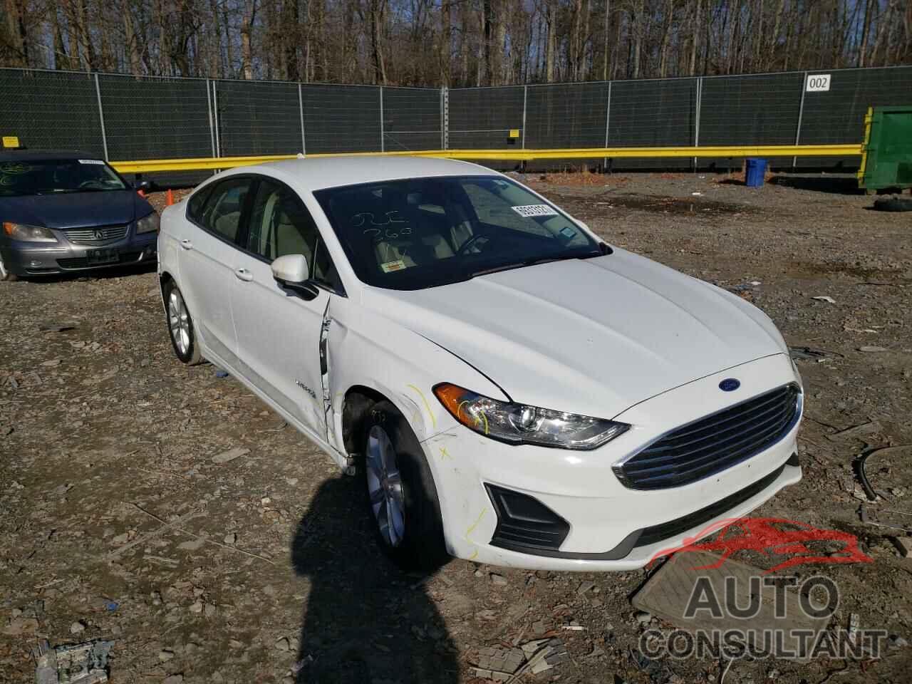 FORD FUSION 2019 - 3FA6P0LU3KR205552