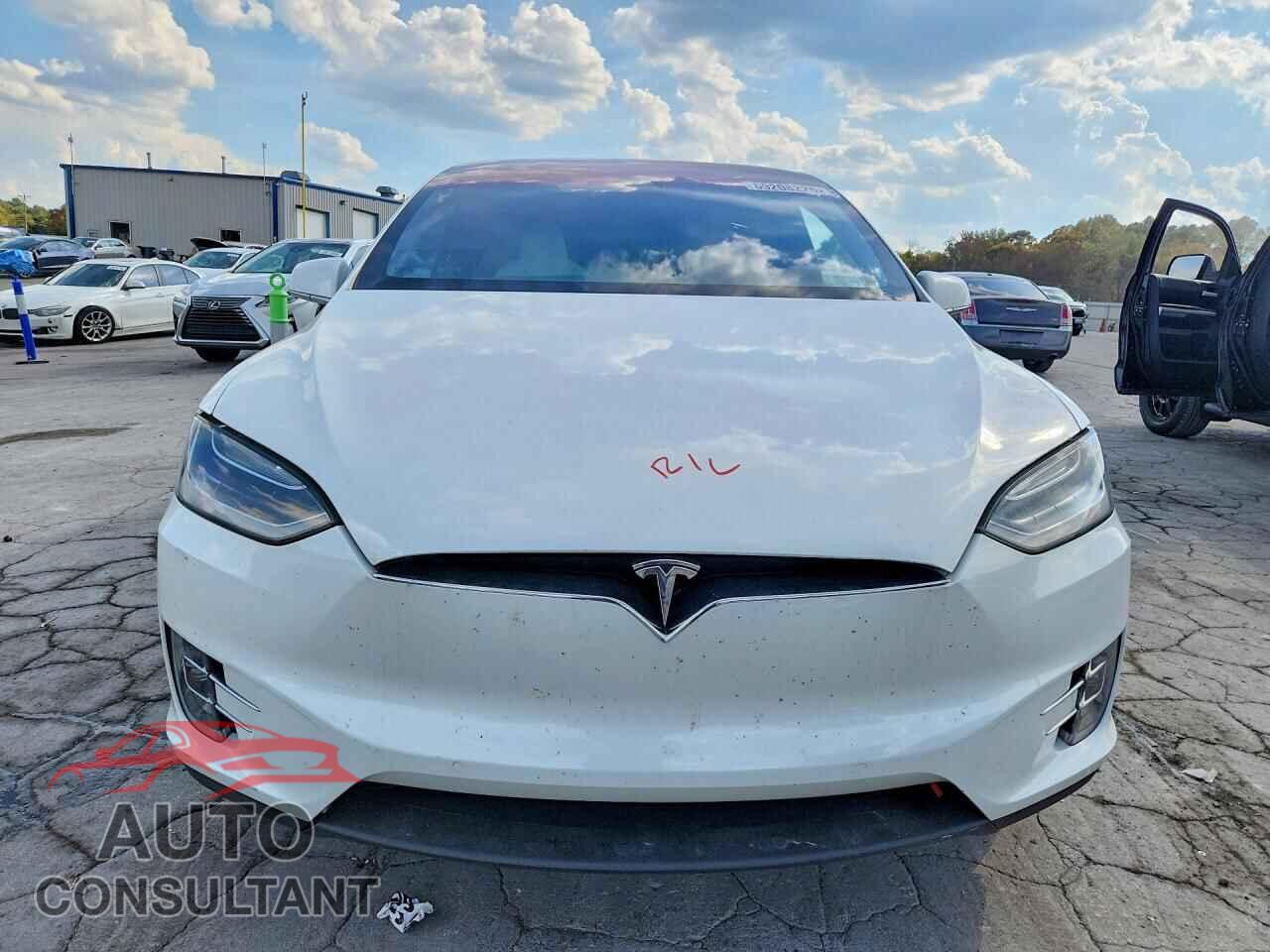TESLA MODEL X 2019 - 5YJXCBE25KF162996