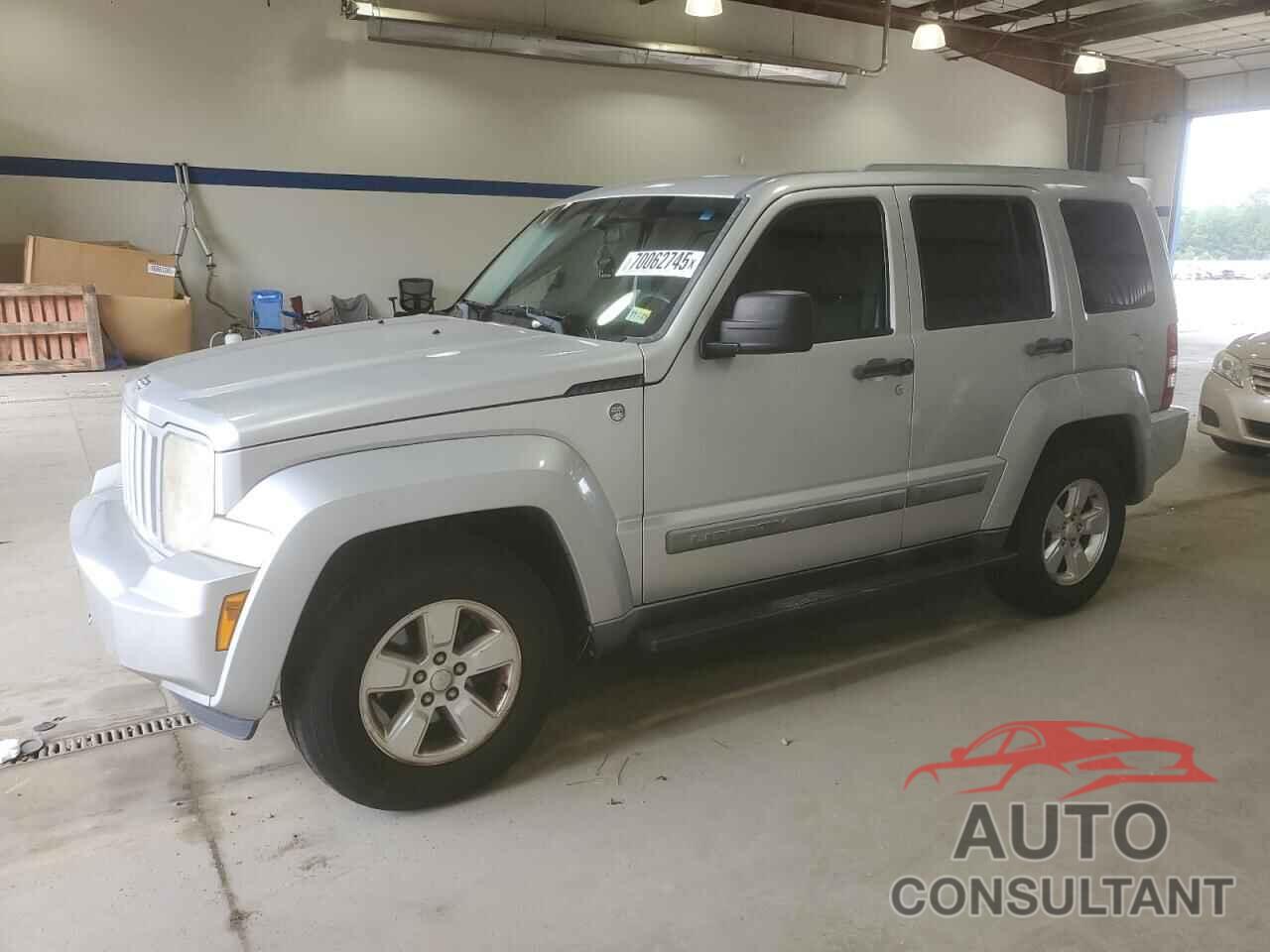 JEEP LIBERTY 2011 - 1J4PN2GK5BW572193