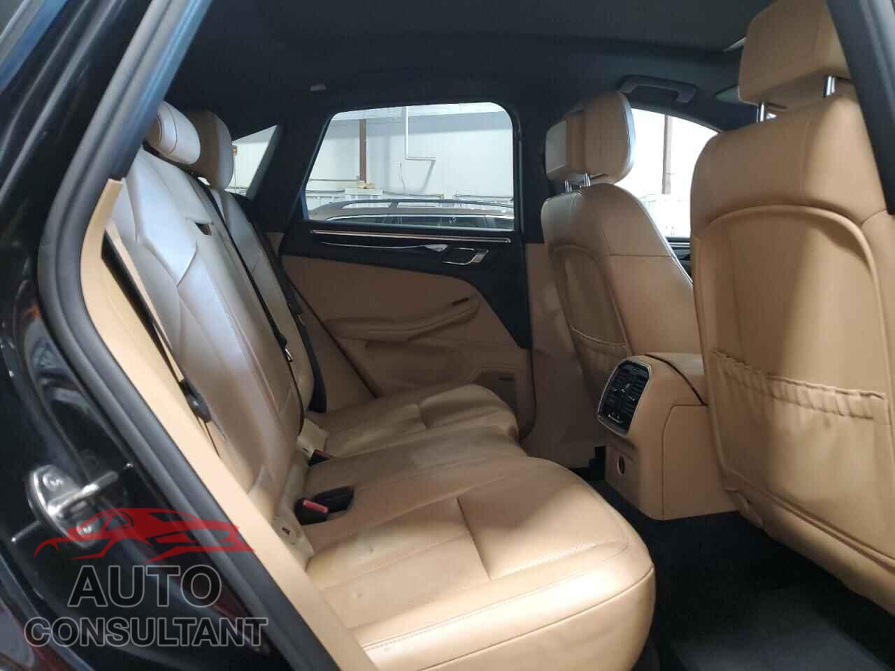 PORSCHE MACAN 2017 - WP1AA2A59HLB00551
