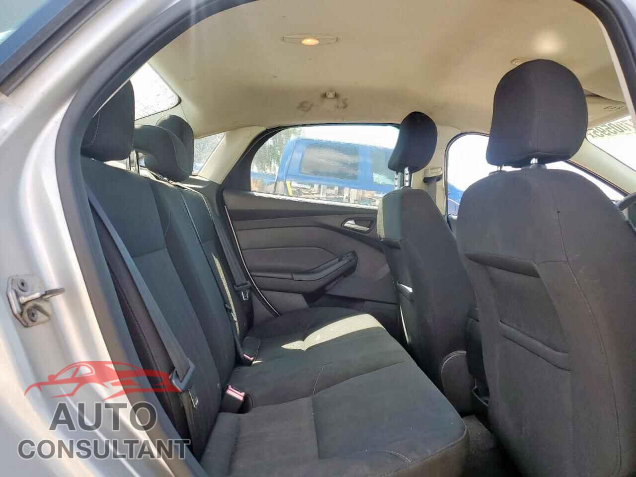FORD FOCUS 2015 - 1FADP3F24FL356715