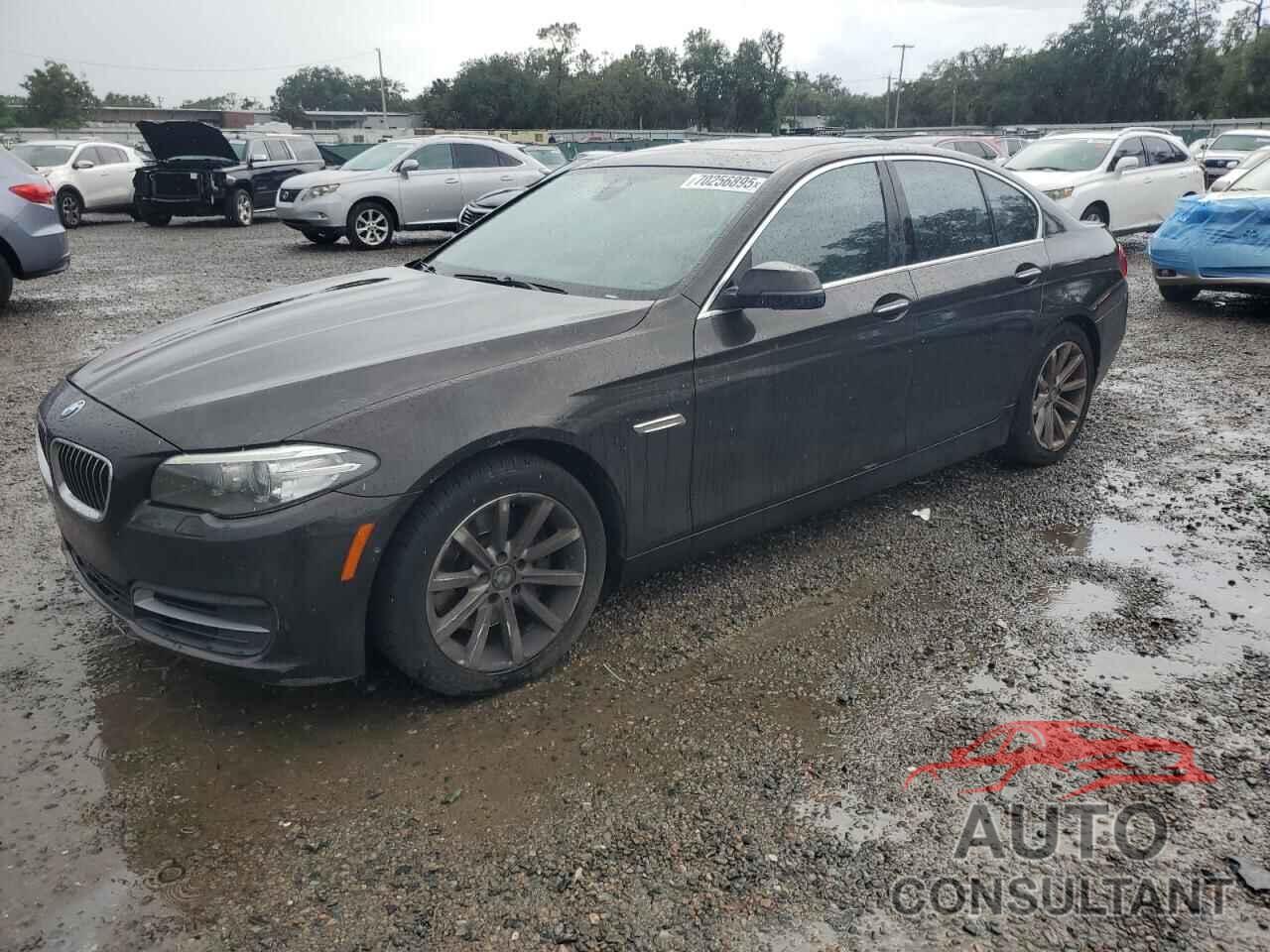 BMW 5 SERIES 2014 - WBA5B1C55ED481616
