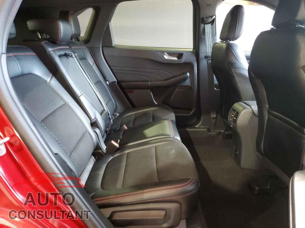 FORD ESCAPE ST 2025 - 1FMCU0MN5SUB34775