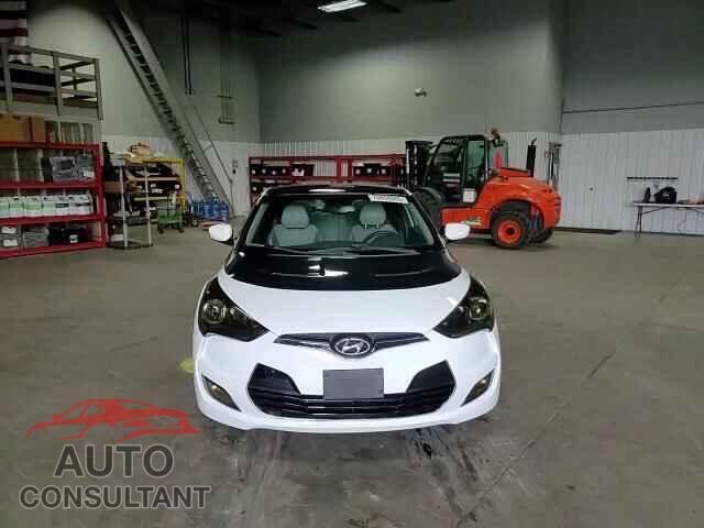 HYUNDAI VELOSTER 2012 - KMHTC6AD2CU028769