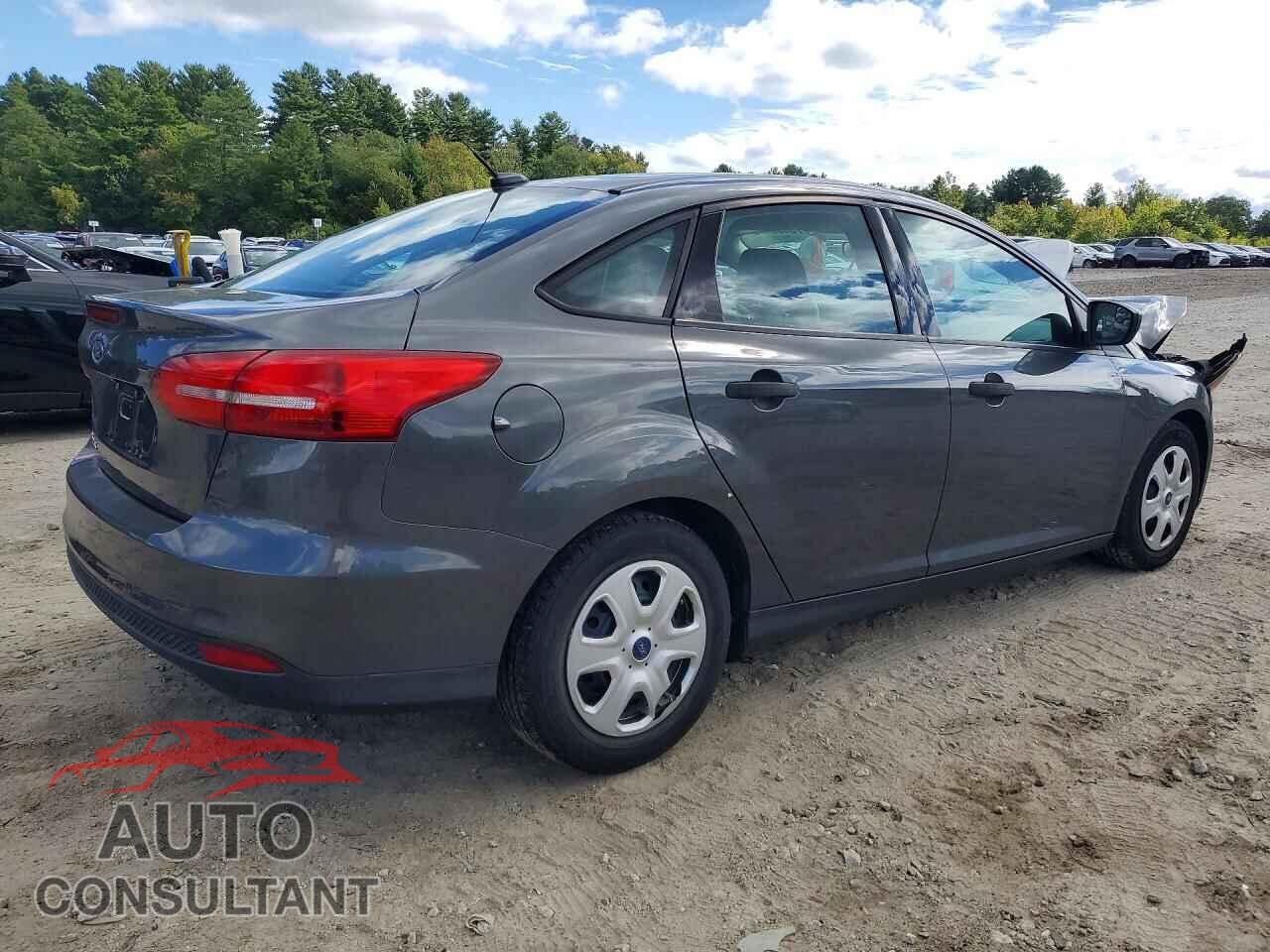FORD FOCUS 2017 - 1FADP3E23HL316565