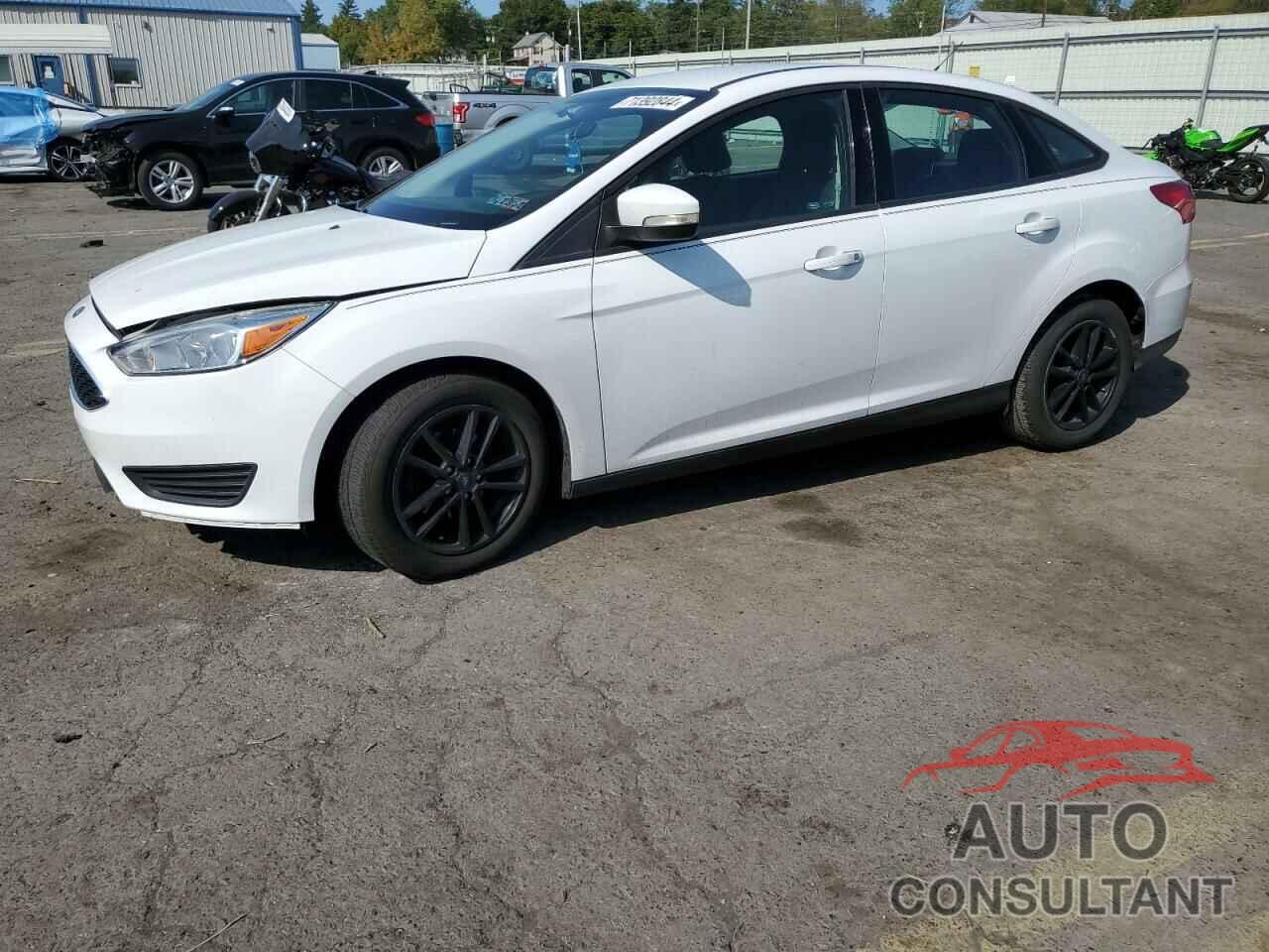 FORD FOCUS 2017 - 1FADP3F23HL281444