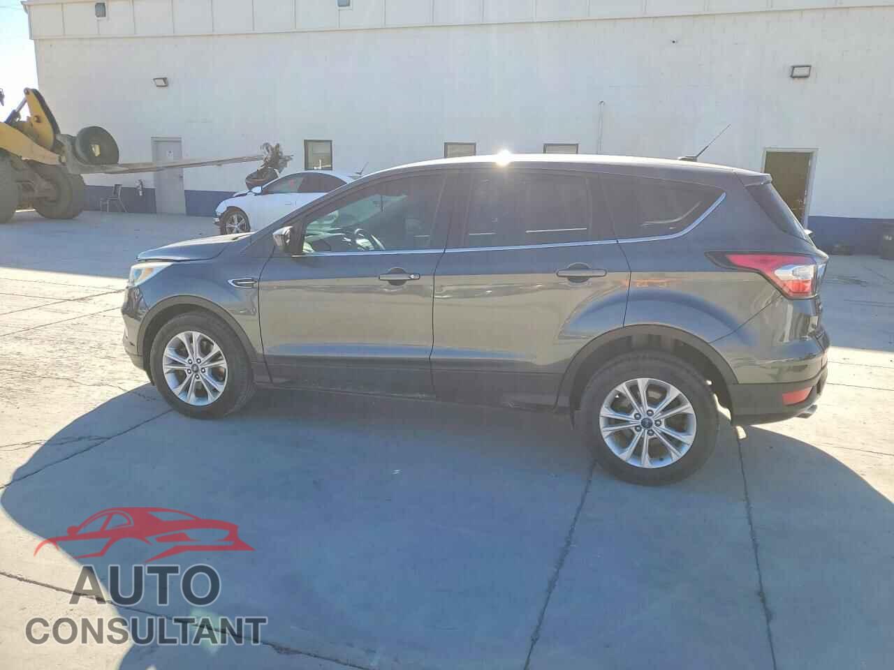 FORD ESCAPE 2017 - 1FMCU9GD8HUE73109