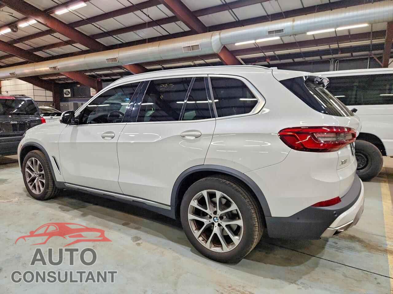 BMW X5 2020 - 5UXCR6C08L9B78290