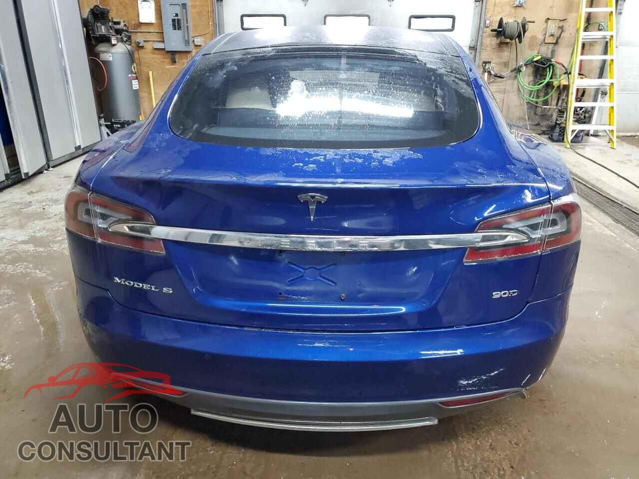 TESLA MODEL S 2015 - 5YJSA1E25FF101079