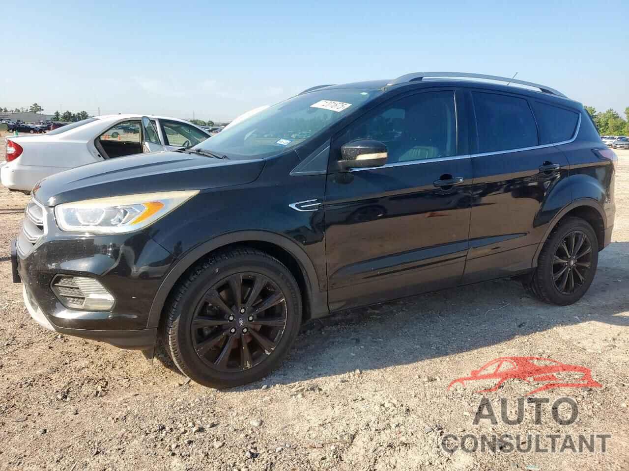 FORD ESCAPE 2017 - 1FMCU0J92HUF07075