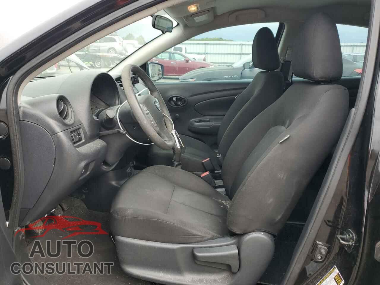 NISSAN VERSA 2019 - 3N1CN7AP3KL808533