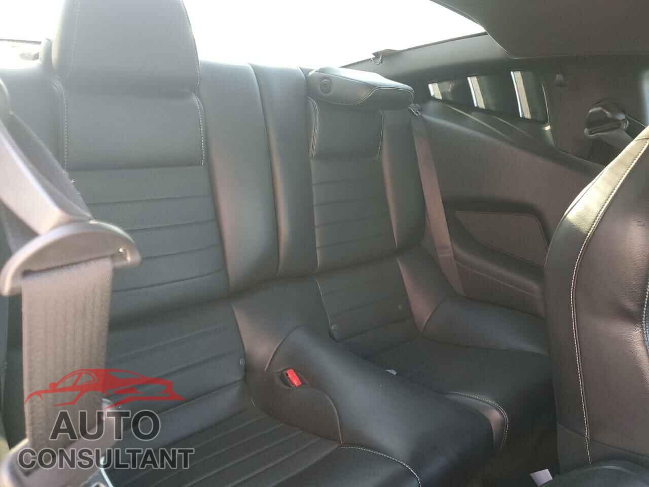 FORD MUSTANG 2014 - 1ZVBP8CF5E5304290