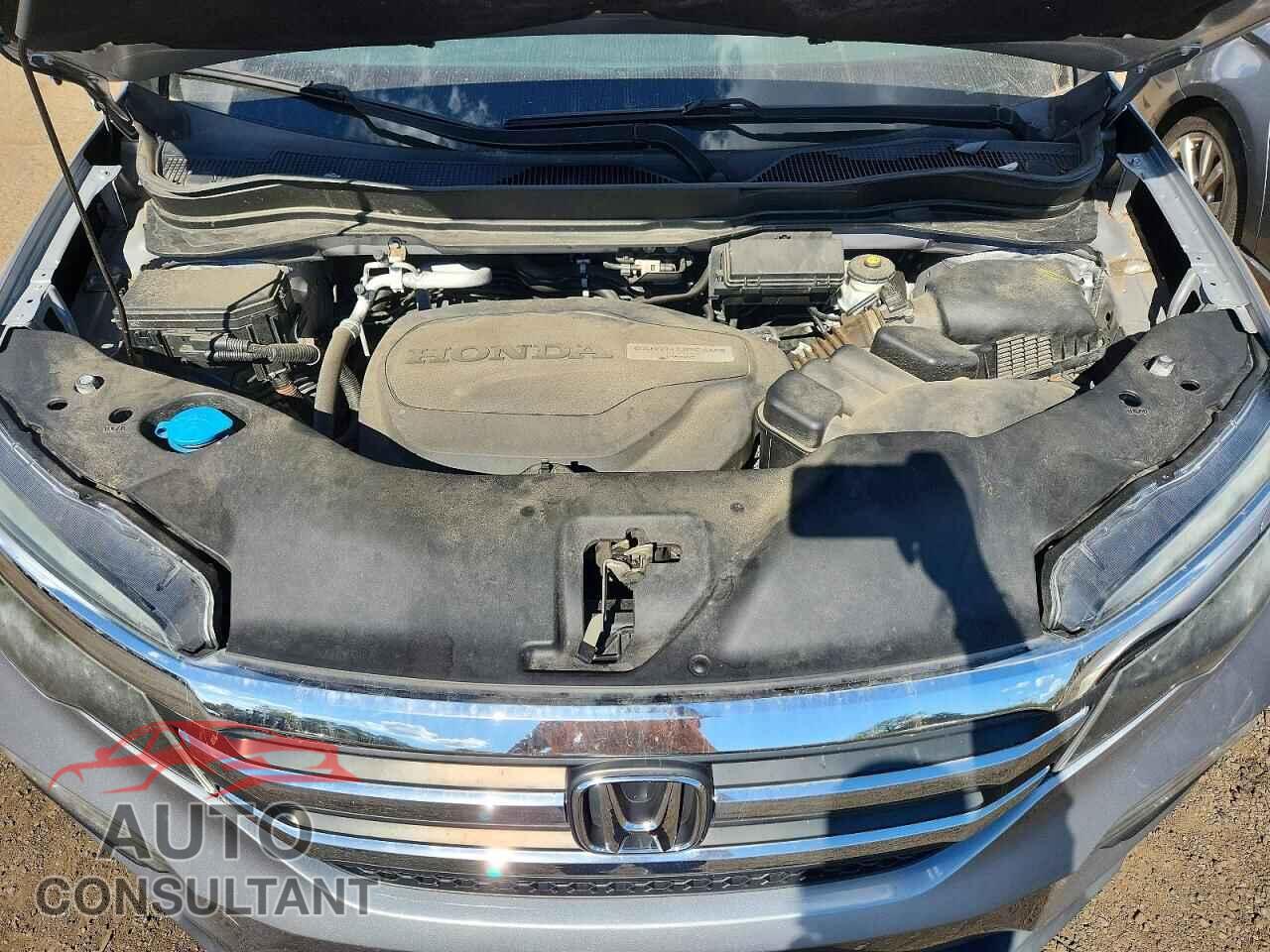 HONDA PILOT 2017 - 5FNYF6H57HB007738