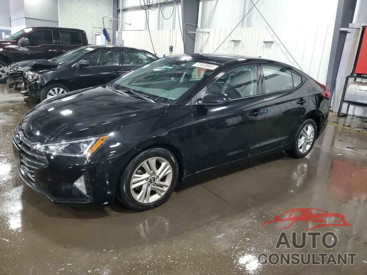 HYUNDAI ELANTRA 2019 - 5NPD84LF5KH465221