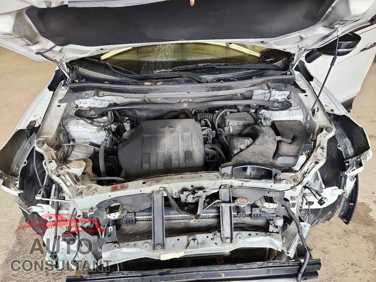 MITSUBISHI ECLIPSE 2019 - JA4AT4AA1KZ027923