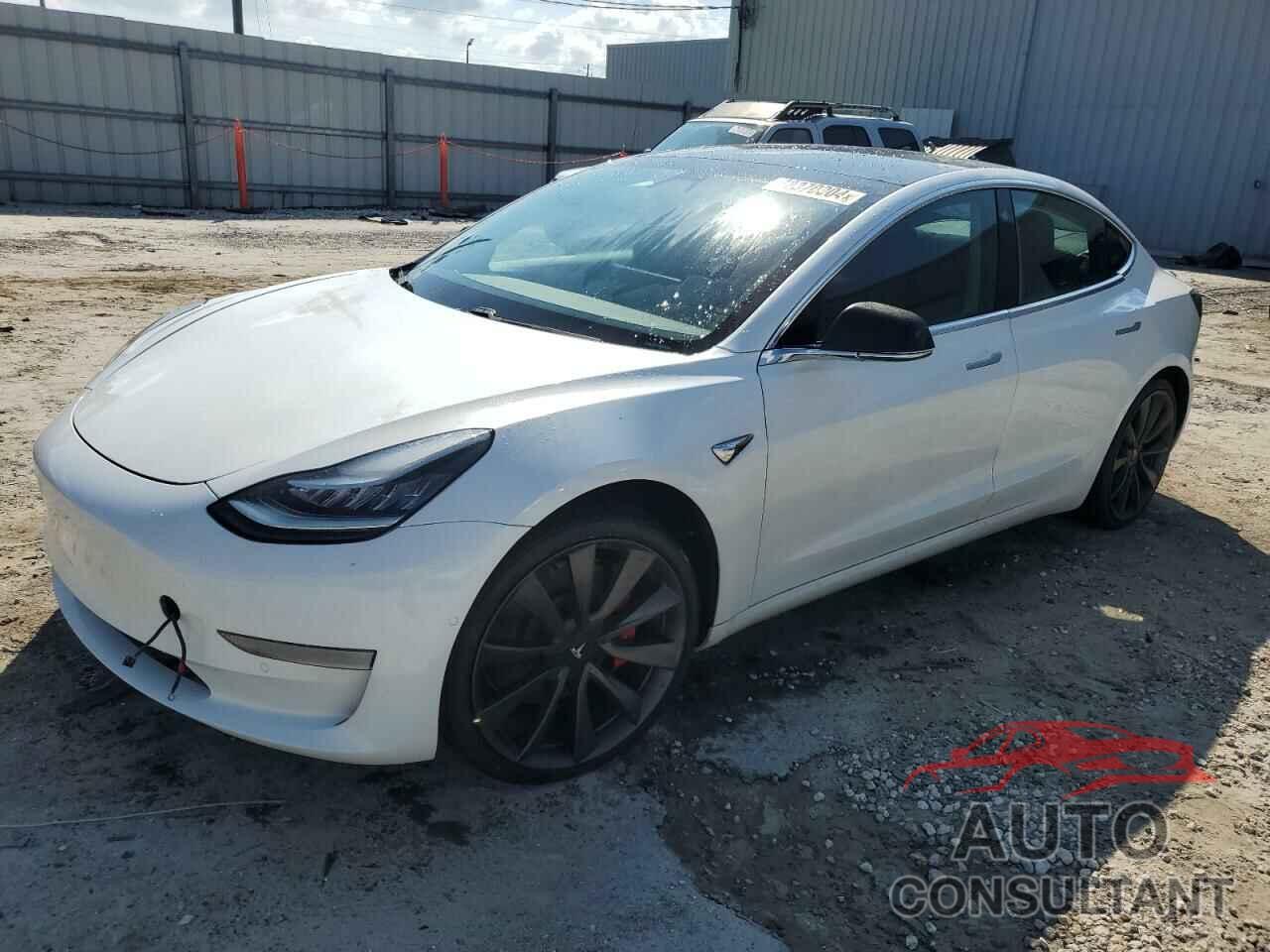 TESLA MODEL 3 2020 - 5YJ3E1EC4LF641472