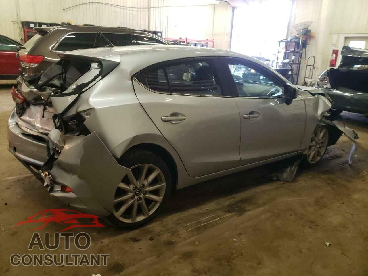 MAZDA 3 2017 - 3MZBN1L76HM140357