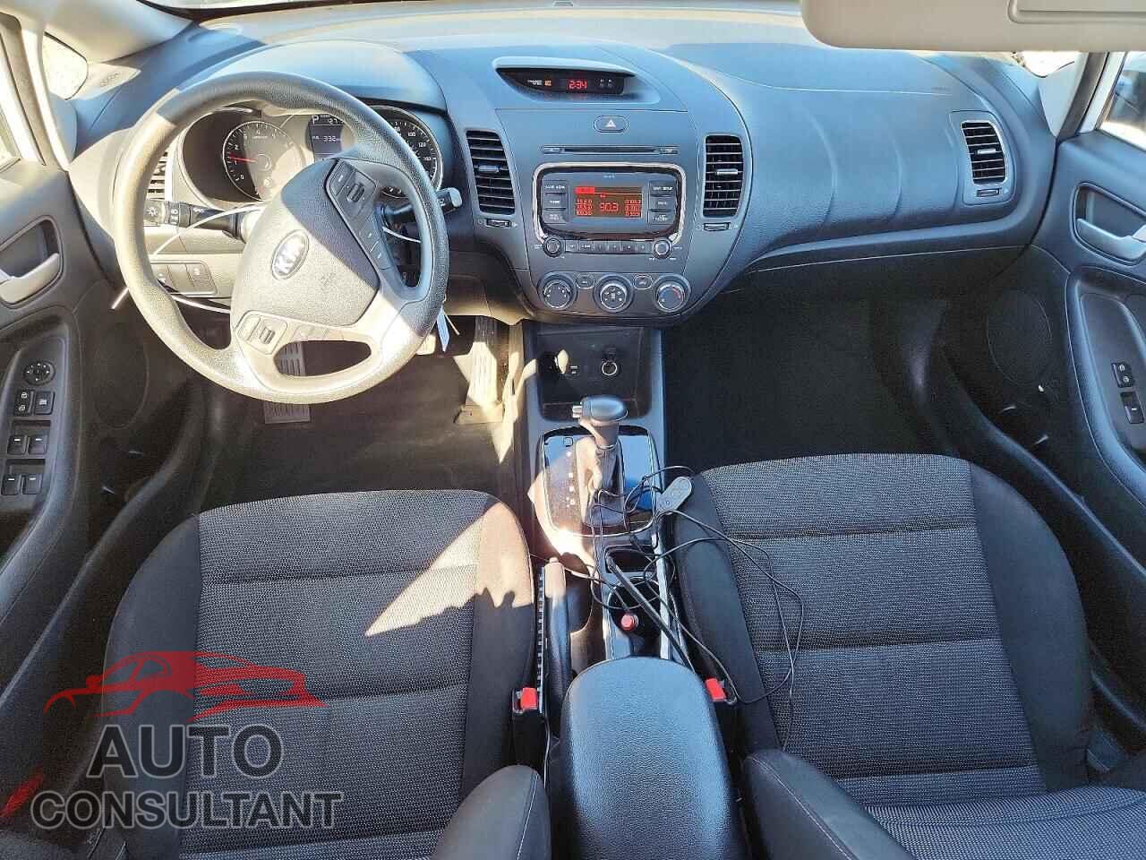 KIA FORTE 2017 - 3KPFK4A75HE032257