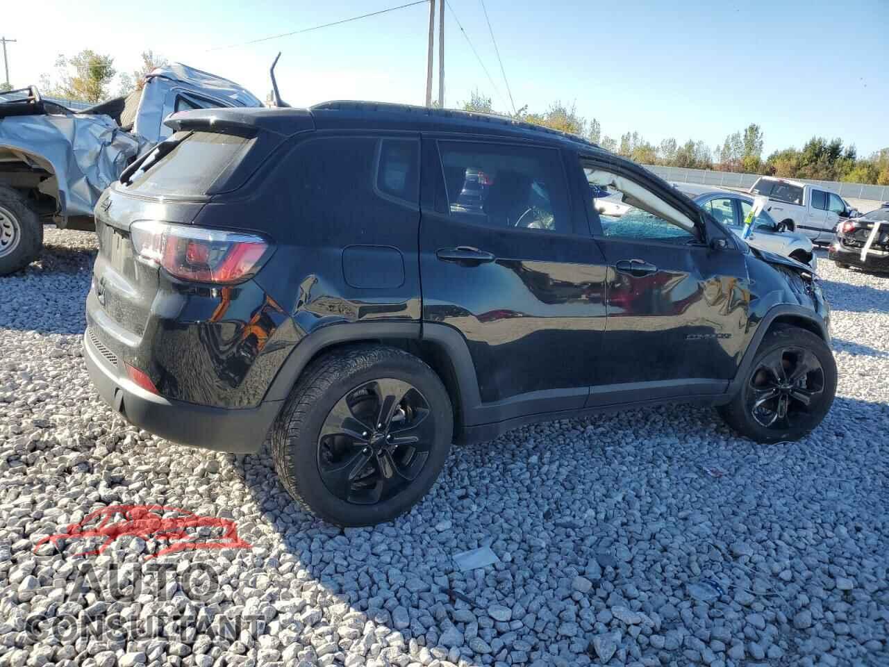 JEEP COMPASS 2018 - 3C4NJDBB3JT304341