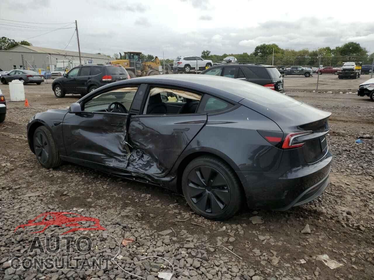 TESLA MODEL 3 2024 - 5YJ3E1EA4RF834504